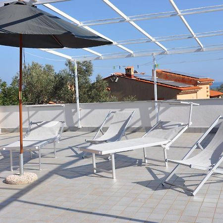 Villa Paolina Ceriale - App. 6 Posti Екстер'єр фото