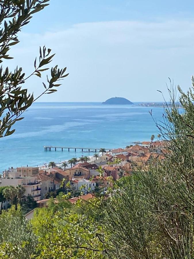Villa Paolina Ceriale - App. 6 Posti Екстер'єр фото