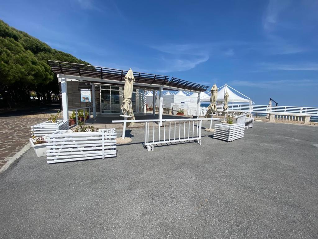 Villa Paolina Ceriale - App. 6 Posti Екстер'єр фото