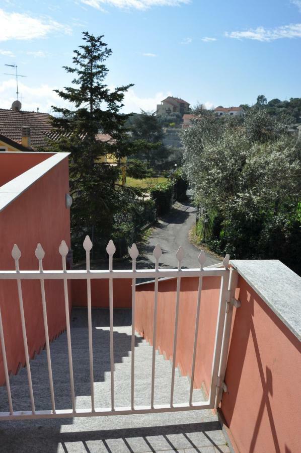 Villa Paolina Ceriale - App. 6 Posti Екстер'єр фото